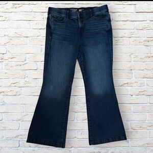 TORRID Bombshell Flare Cut Jeans Size 22 R